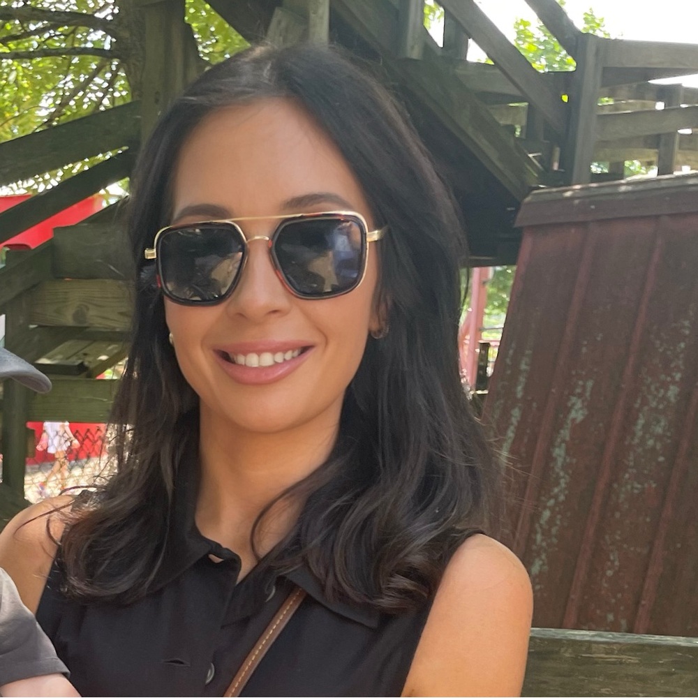 Meet your Posher, Erica